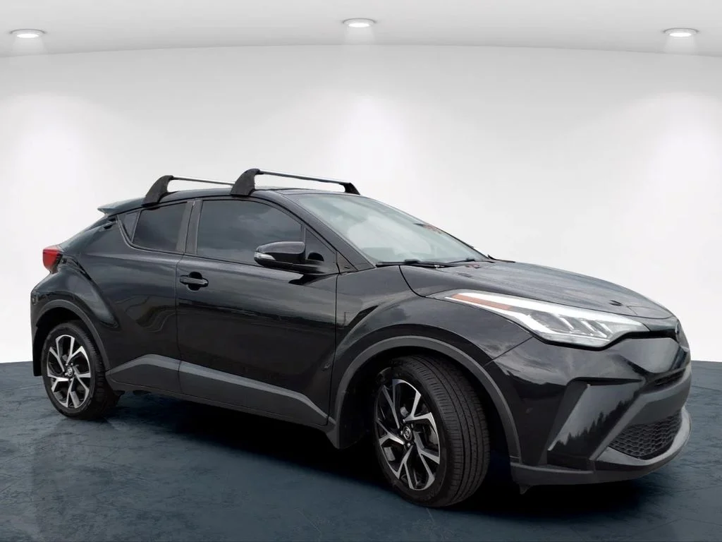 Used 2021 Black Toyota XLE image 5