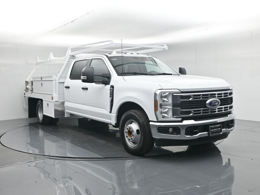 2026 Ford F-350 XL Crew Cab 179-In DRW's photo