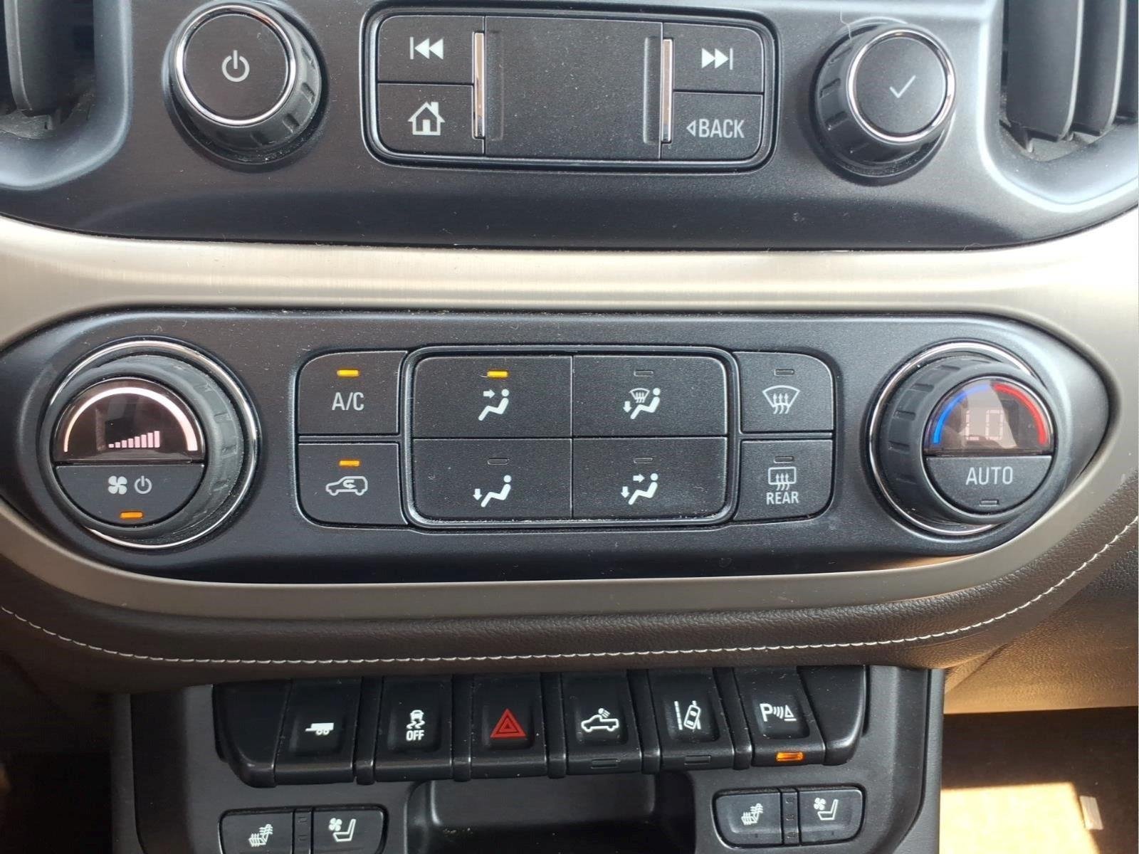 Used 2021 HUNTER METALLIC GMC 4WD Denali image 24