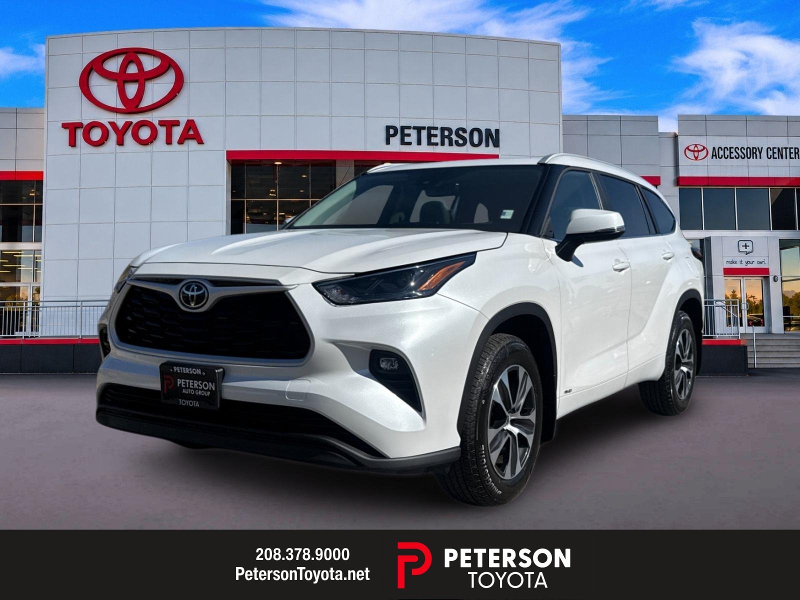 Used 2026 Beige Toyota XLE image 7