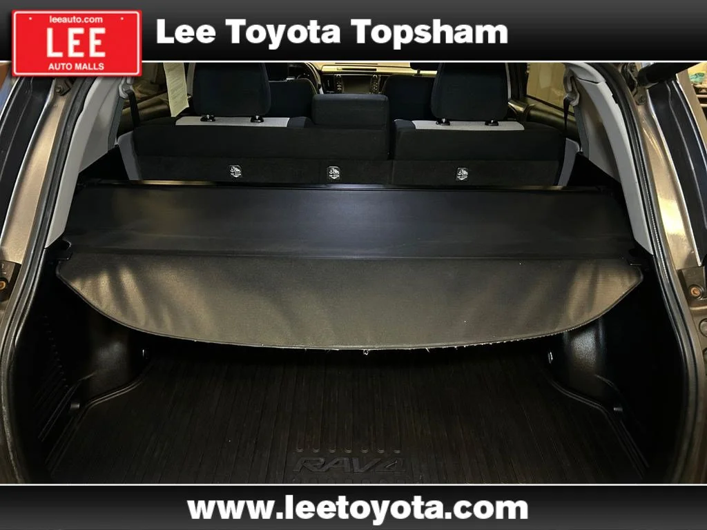Used 2018 Magnetic Gray Metallic Toyota Hybrid XLE image 20