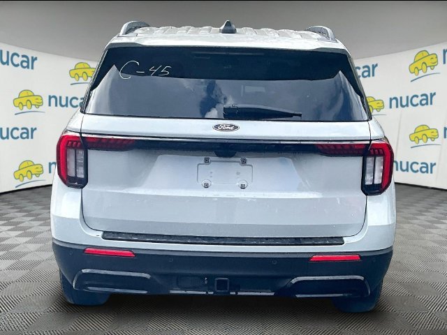 New 2027 Avalanche Gray Ford ST-Line image 5