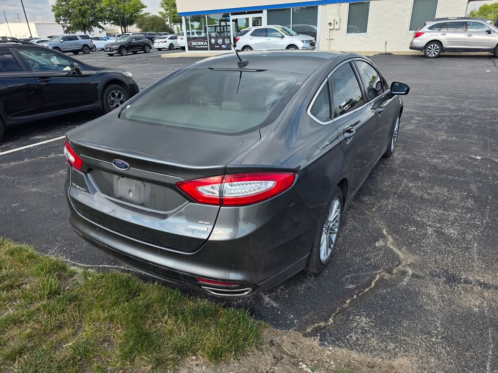 Used 2015 Magnetic Ford SE image 5
