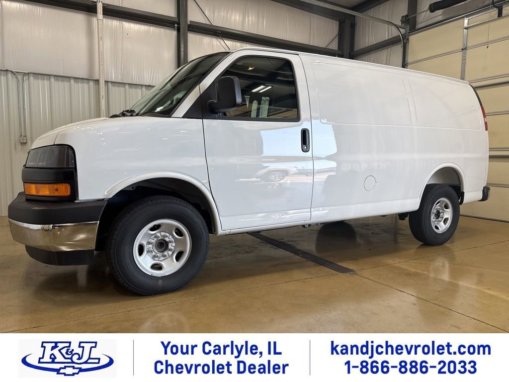 2026 Chevrolet Express 2500 Work Van HD's photo