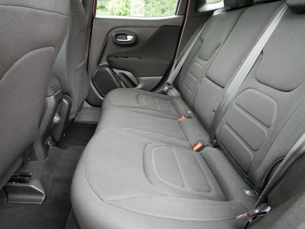 Certified Used 2020 Red Jeep Latitude image 14