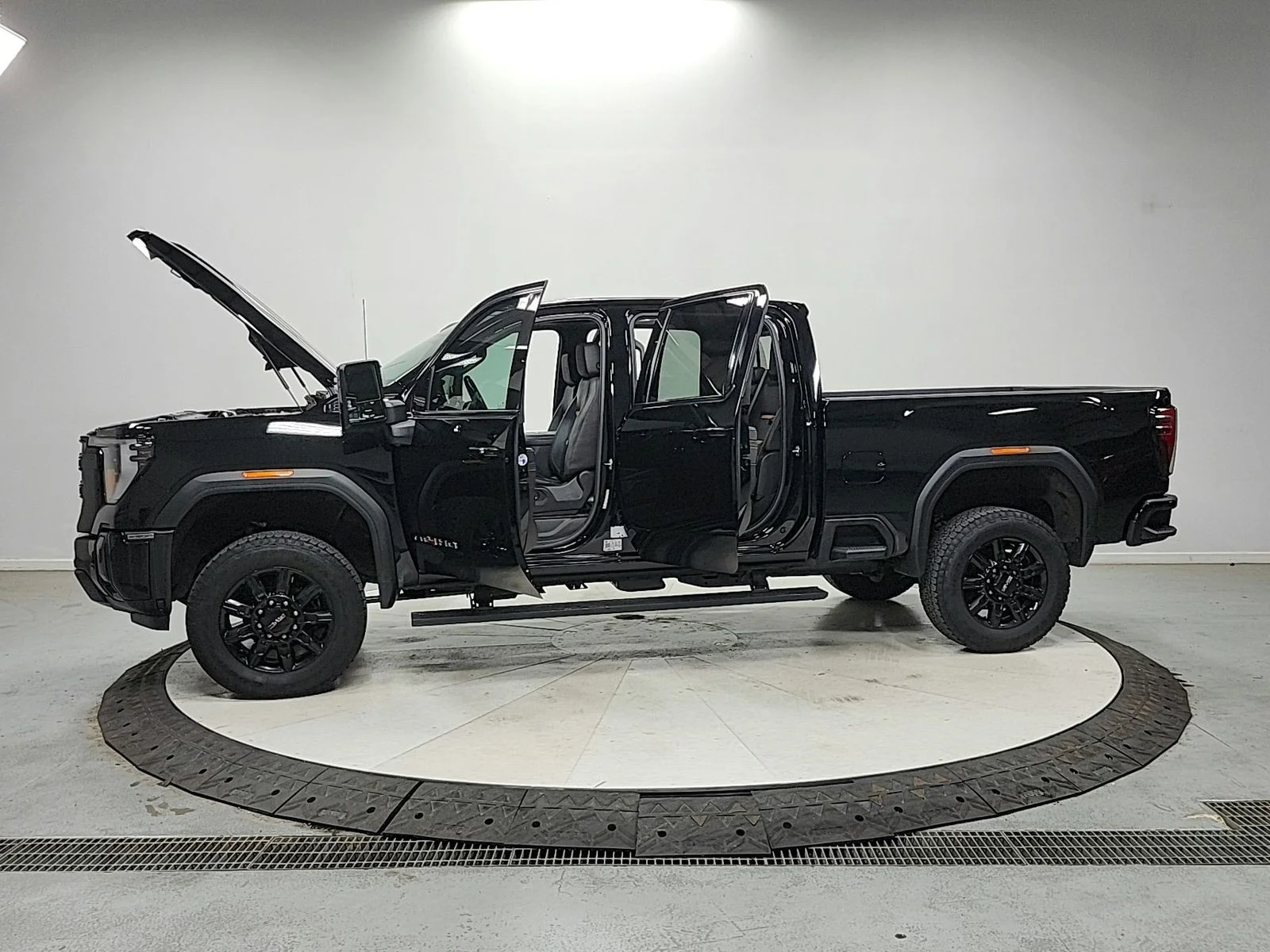 Used 2024 Black GMC AT4 image 12