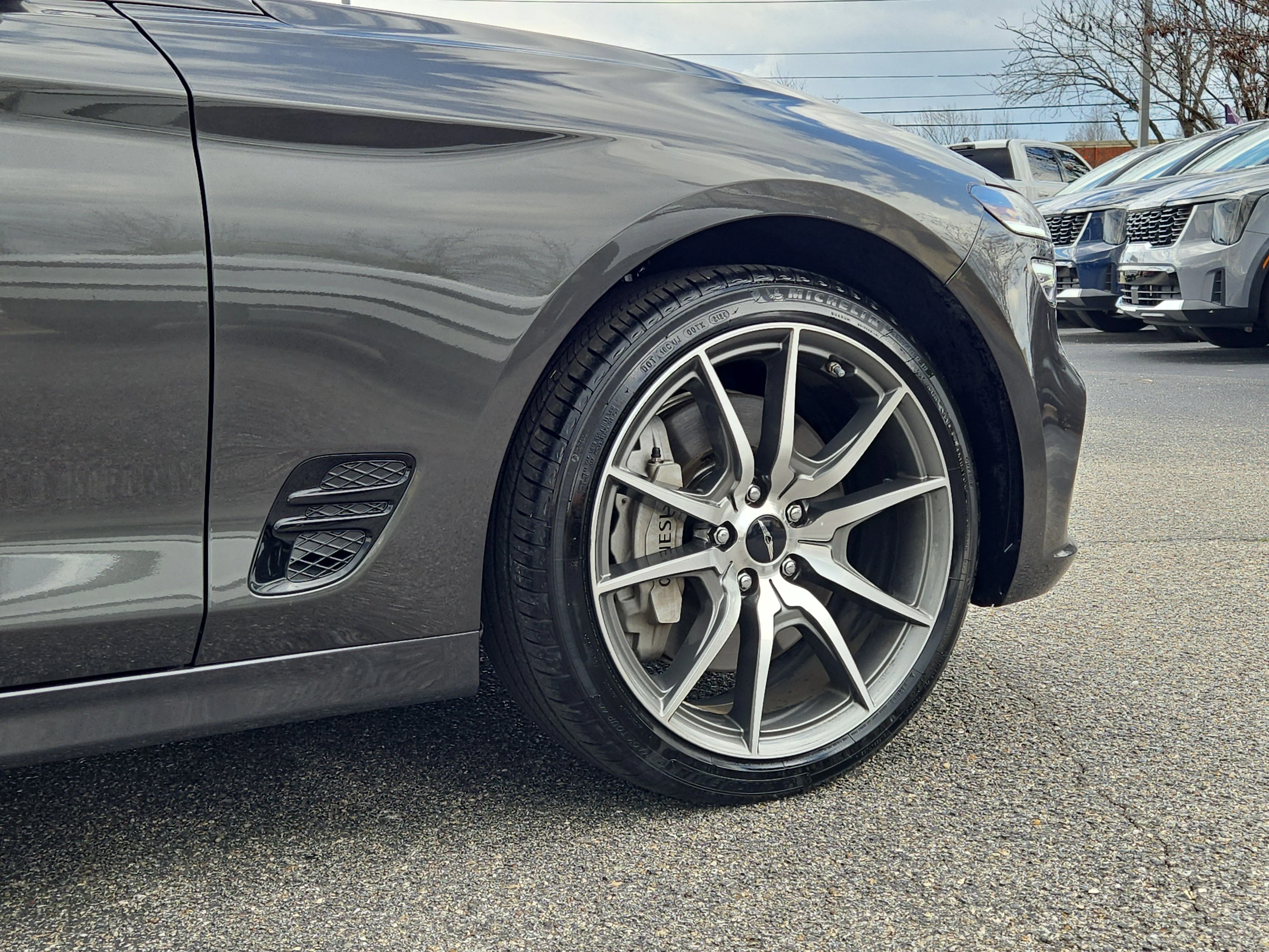 2025 GENESIS G70 Standard - Photo 11