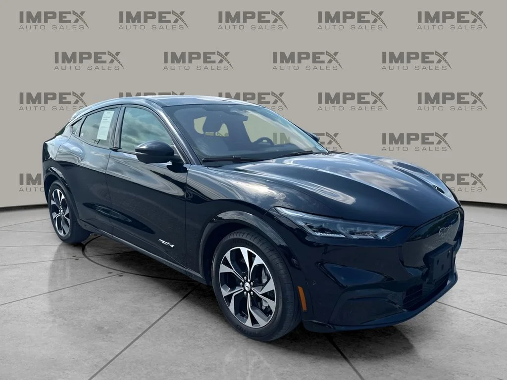 Used 2023 Black Ford Premium image 7