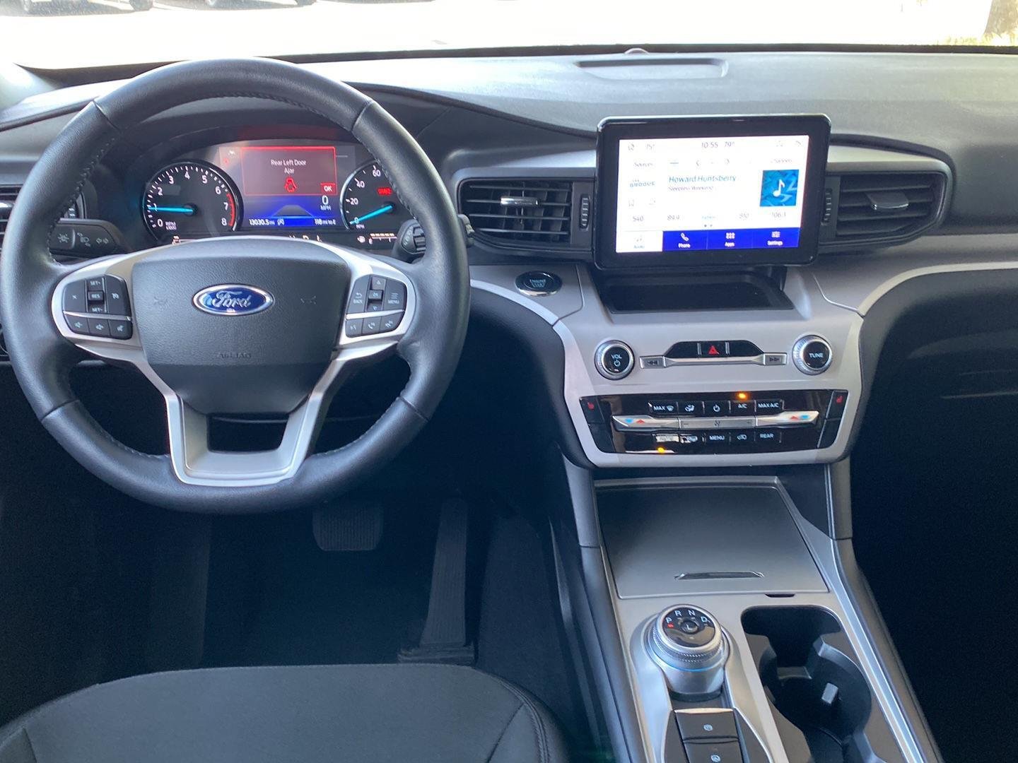 2023 Ford Explorer XLT - Photo 18