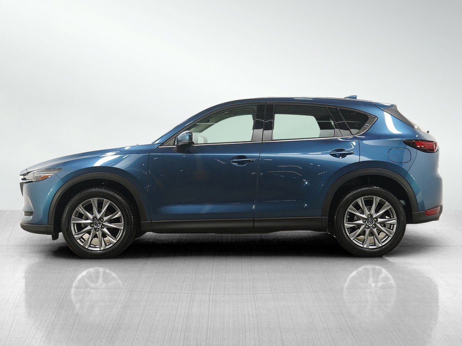 Used 2019 Mazda CX-5 Grand Touring with VIN JM3KFBDM5K0546920 for sale in White Bear Lake, Minnesota
