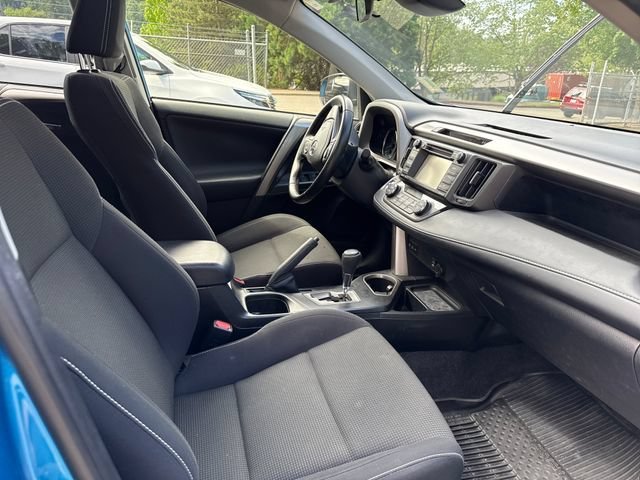 Used 2017 Electric Toyota XLE image 9