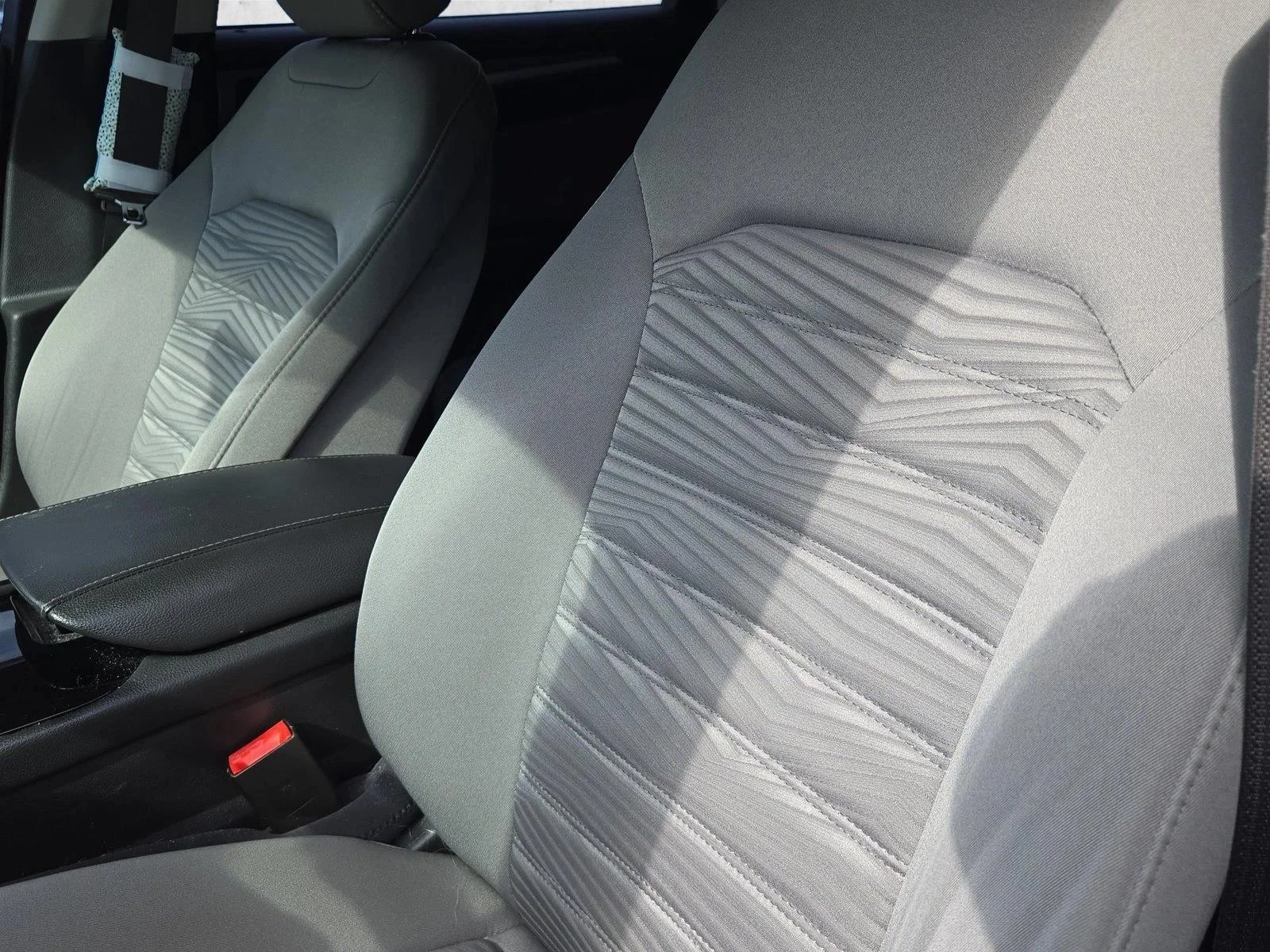 Used 2016 Ruby Red Metallic Tinted Clearcoat Ford S image 14