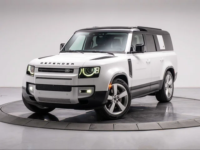 2023 Land Rover Defender 130 SE