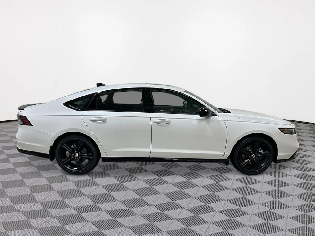 New 2026 Platinum White Pearl Honda Sport-L image 6