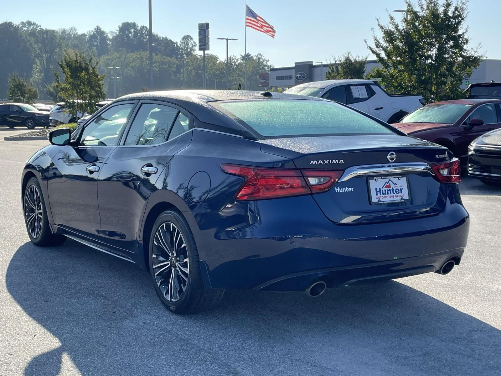 Used 2017 Deep Blue Pearl Nissan Platinum image 27