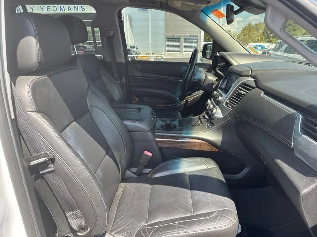 Used 2019 Summit White Chevrolet LT image 17