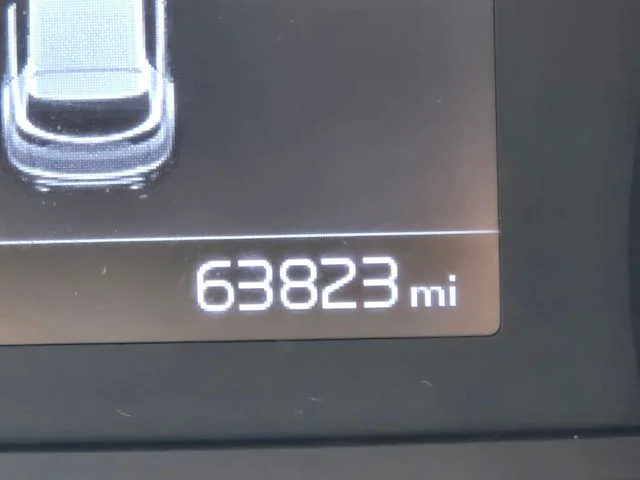 Used 2022 White Kia LX image 35