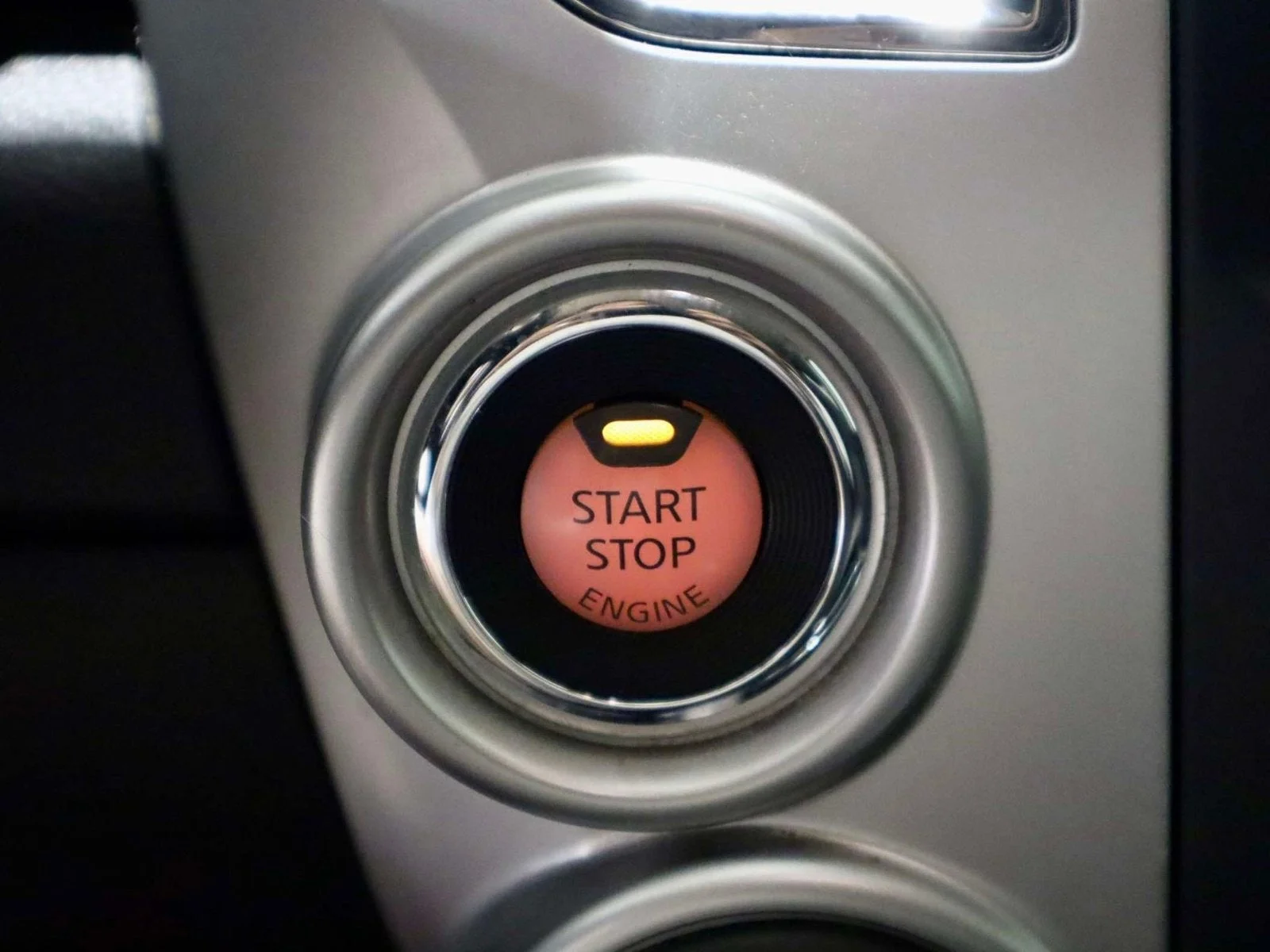 Used 2021 Glacier White Nissan SV image 28