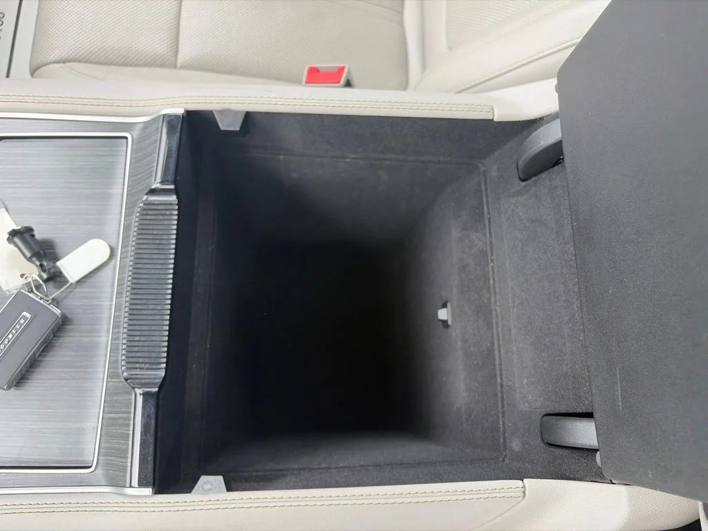 Used 2024 White Jeep Series II image 20