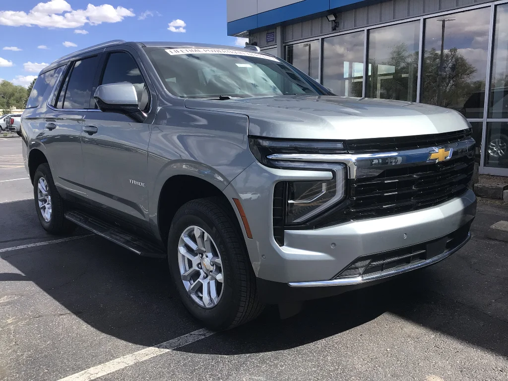 2026 Chevrolet Tahoe LS - Photo 2