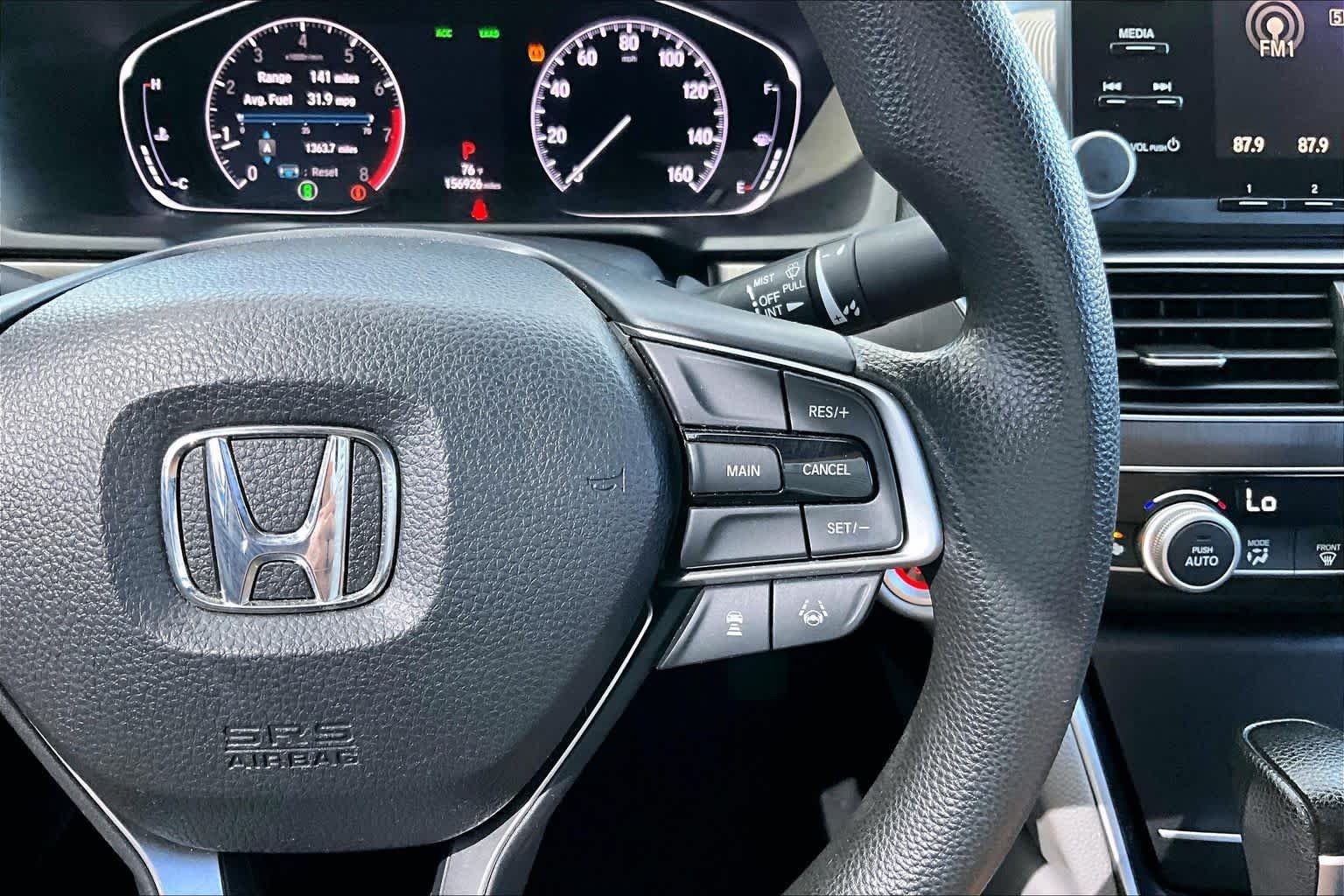 Used 2019 Lunar Silver Metallic Honda LX 1.5T image 24
