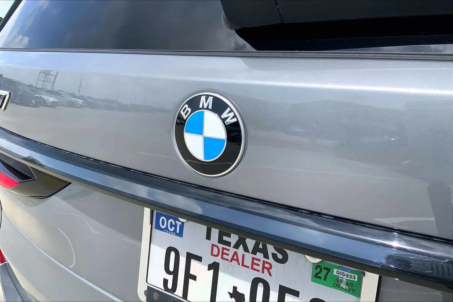 Used 2026 Skyscraper Grey Metallic BMW xDrive40i image 44