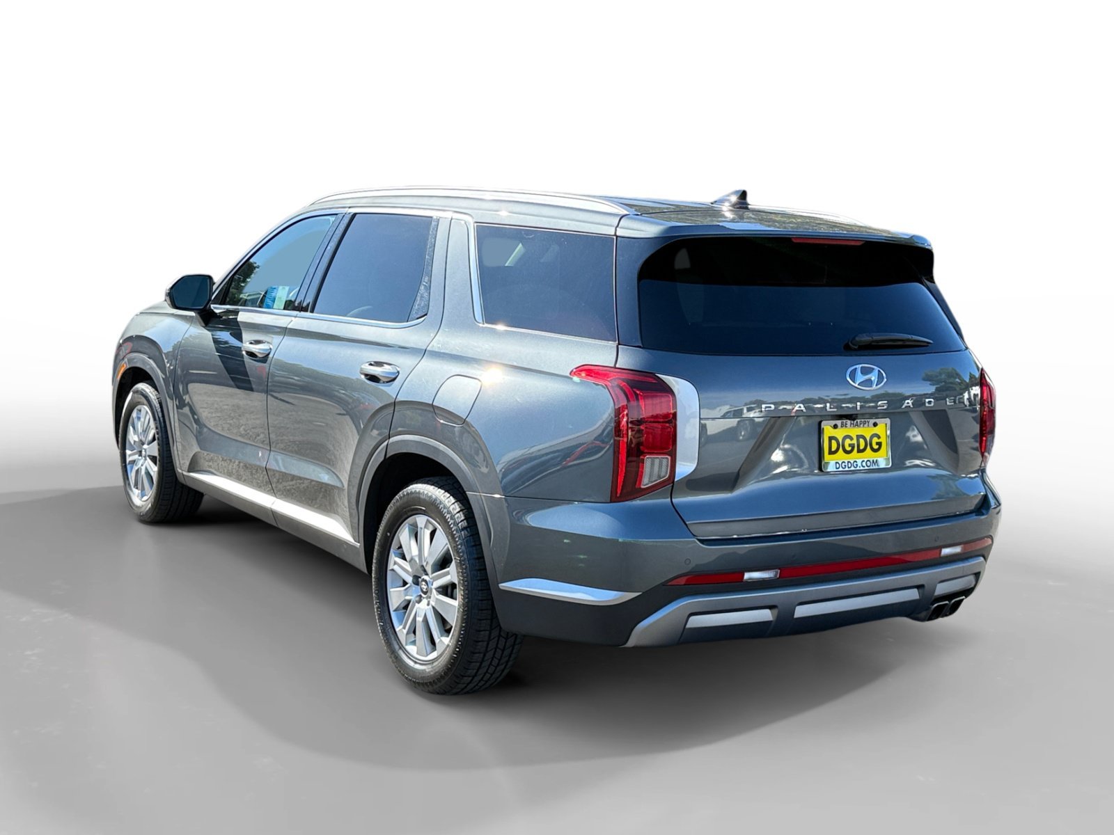 Used 2025 Graphite Hyundai SEL image 3