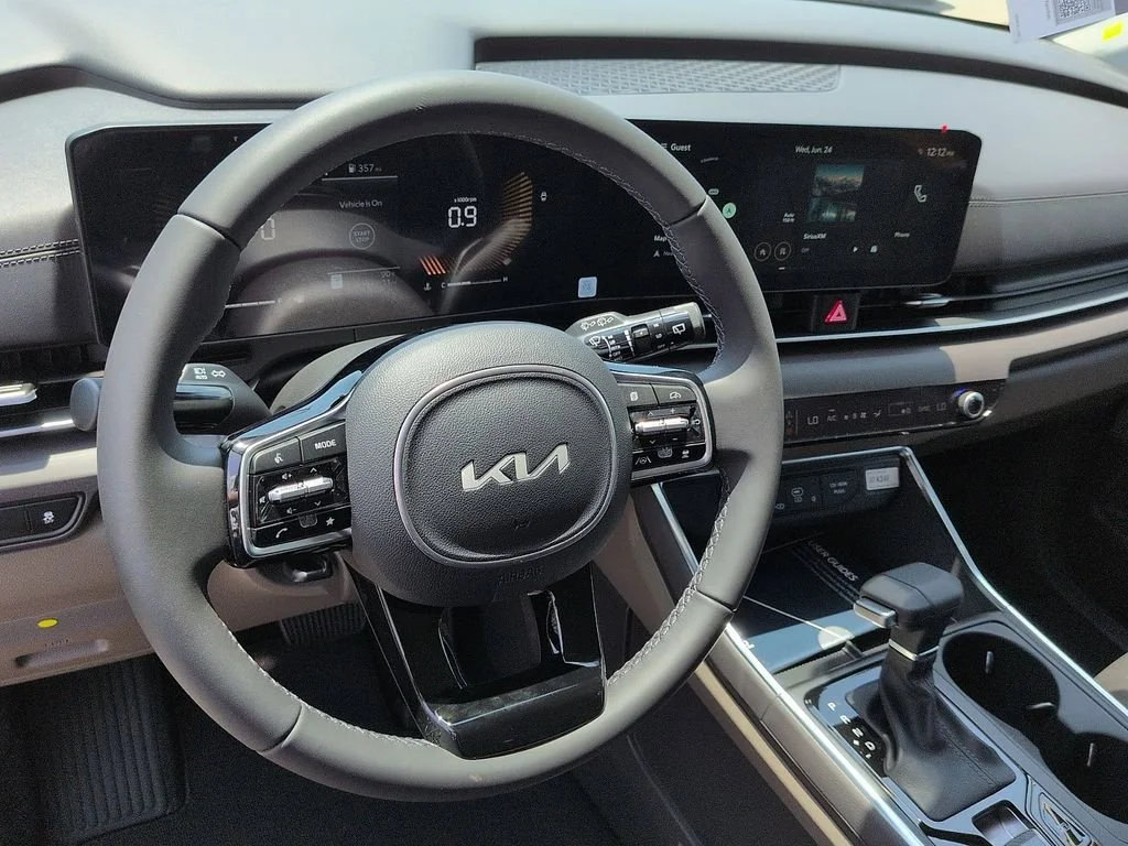 2026 Kia Carnival EX - Photo 9