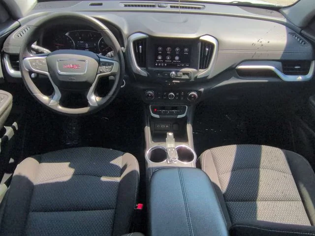 Used 2023 White GMC SLE image 26