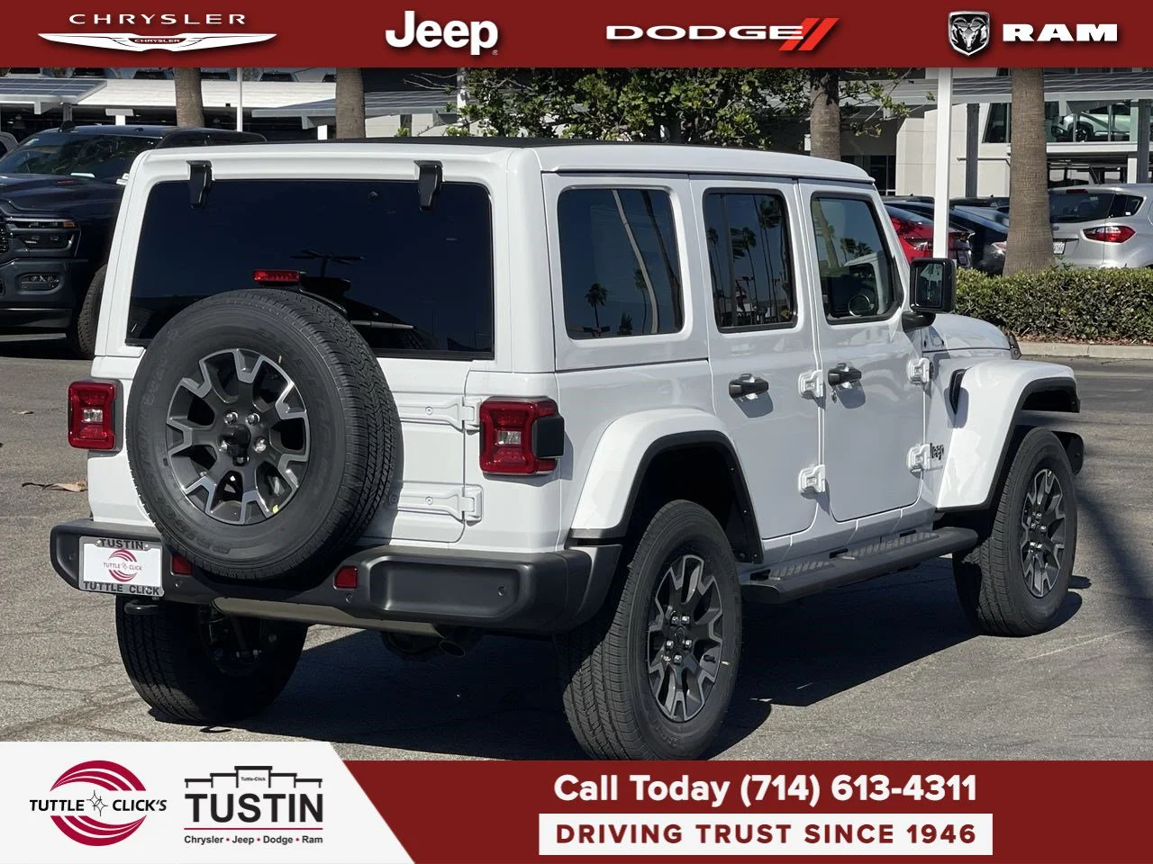 New 2027 Bright White Clear-Coat Paint Jeep Sahara image 12
