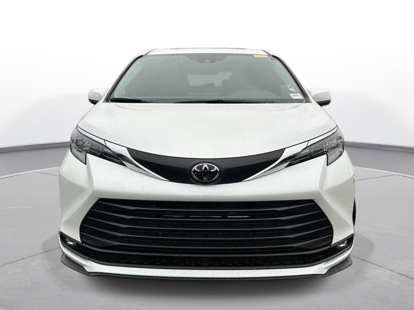 Certified Used 2026 Wind Chill Pearl Toyota XLE 7-Passenger image 3