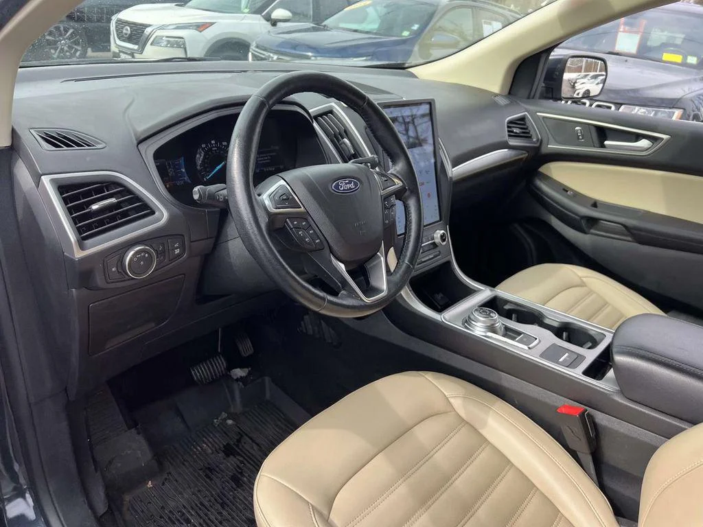 2022 Ford Edge SEL - Photo 14
