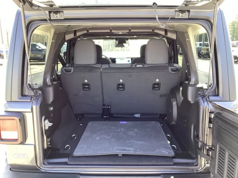 New 2026 Granite Crystal Metallic Clear-Coat Exterior Paint Jeep 85th Anniversary Edition image 17
