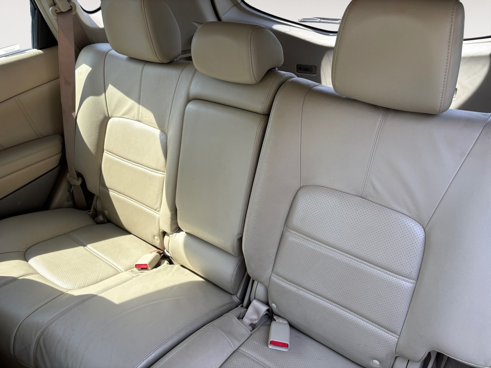 Used 2014 Brown Nissan SL image 13