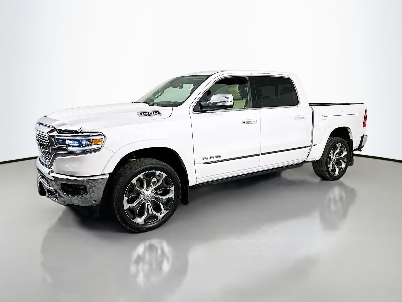 Used 2021 Ivory White Tri-Coat Pearlcoat Ram Limited image 4
