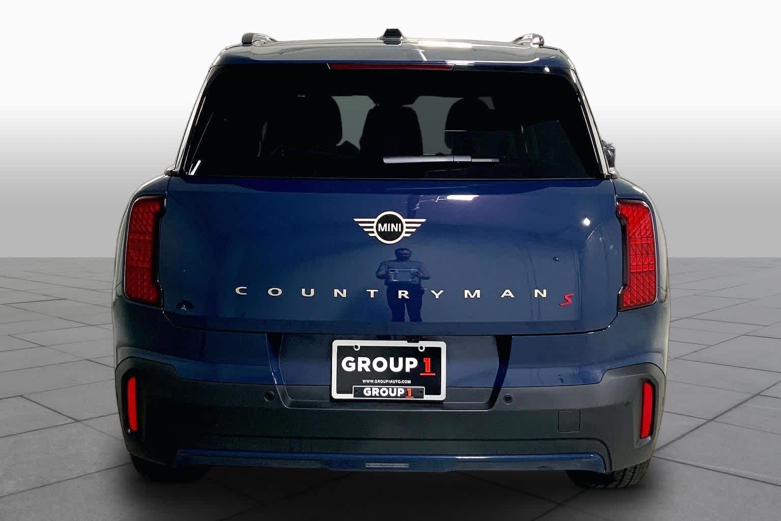 Used 2025 Indigo Sunset Blue Metallic MINI S image 4