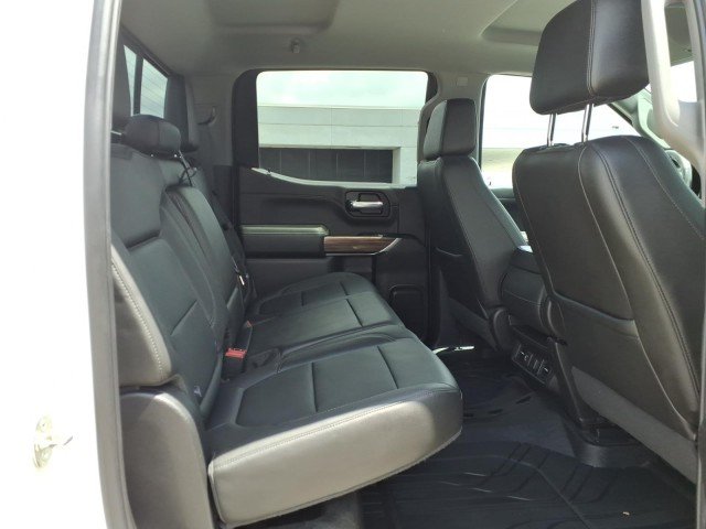 Used 2019 SUMMIT WHITE Chevrolet LT image 13