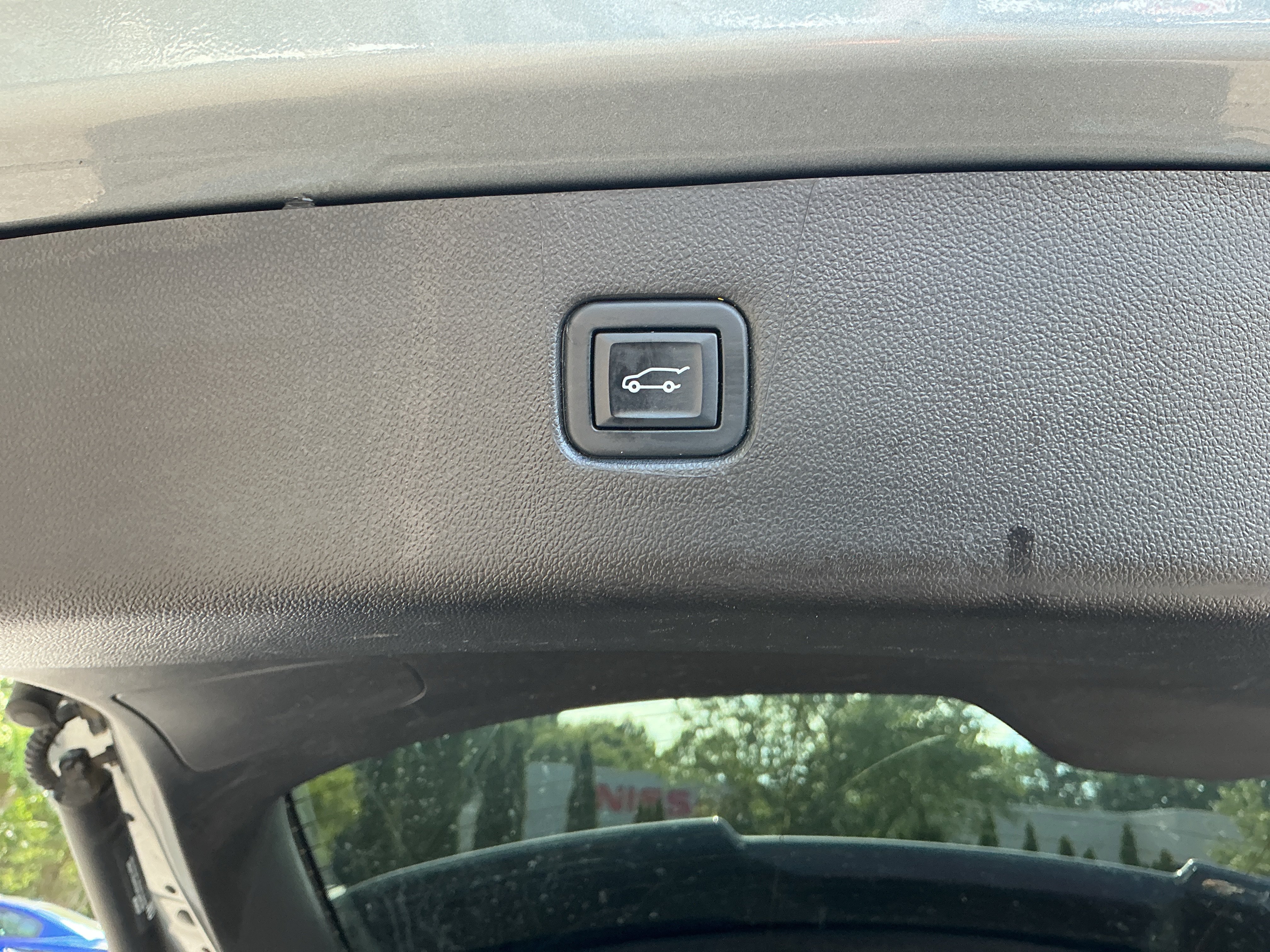 Used 2023 Sterling Gray Metallic Chevrolet RS image 27