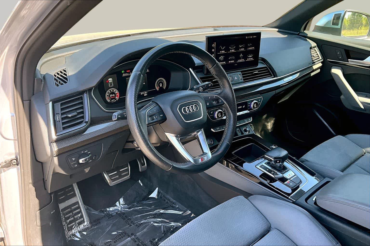 Used 2022 Florett Silver Metallic Audi Premium Plus image 18
