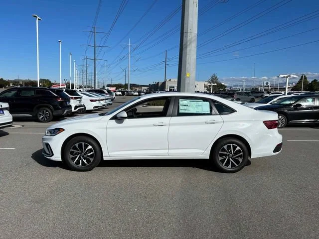 3VW5W7BU0TM002813