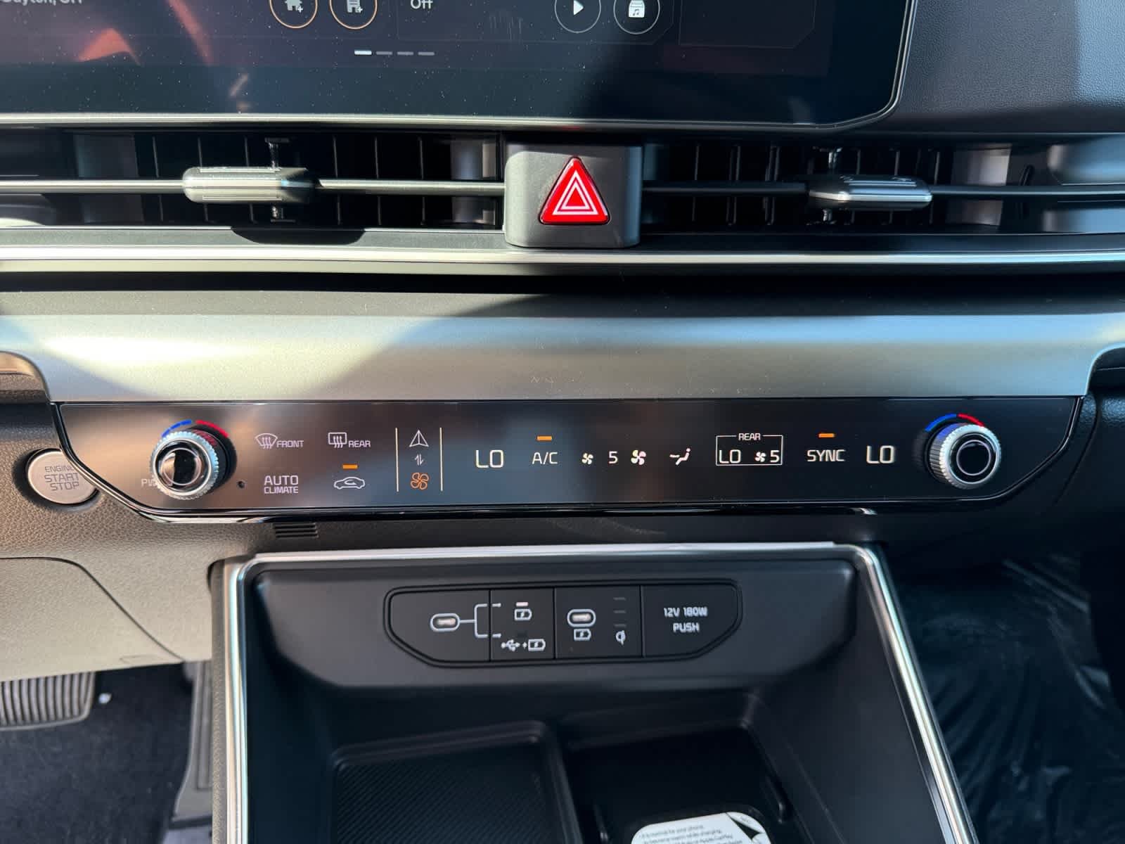 New 2026 Snow White Pearl Kia SX Prestige image 17