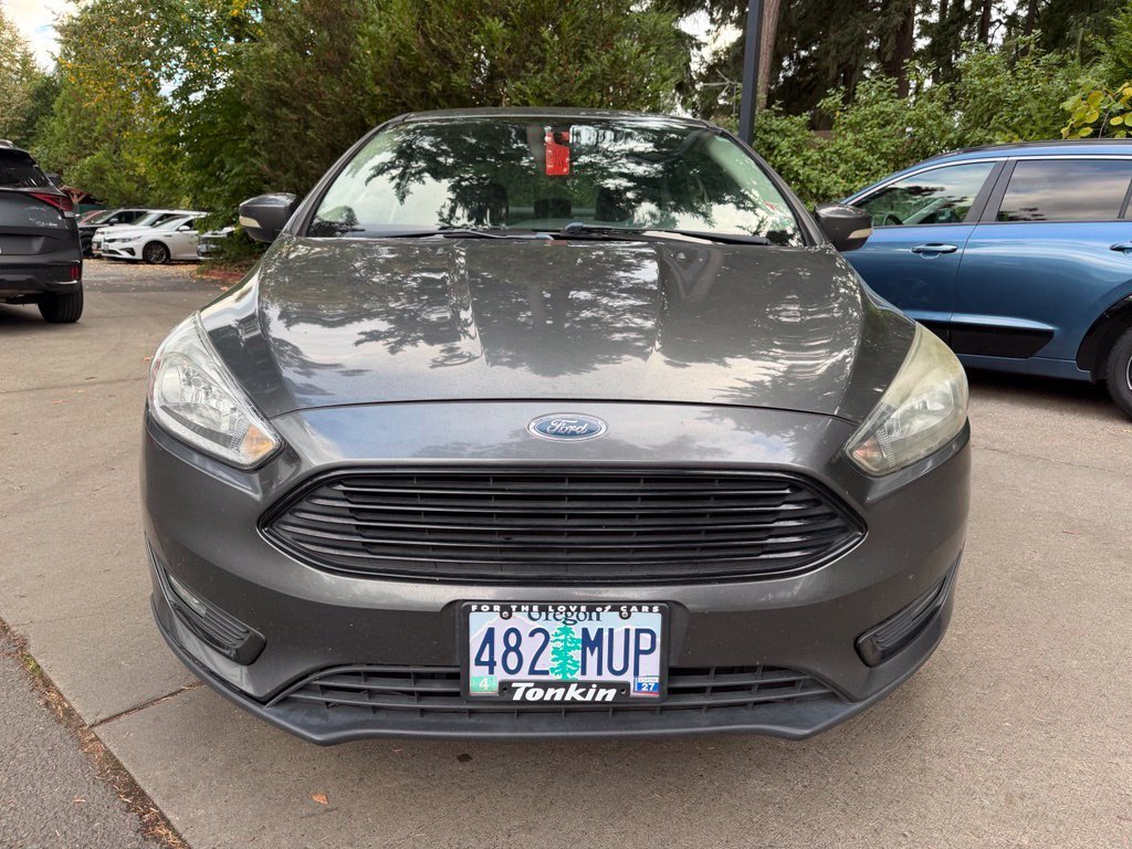 Used 2017 Magnetic Ford SE image 9