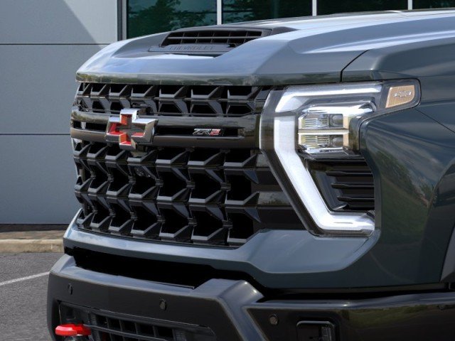 2026 Chevrolet Silverado 2500 HD ZR2 - Photo 13
