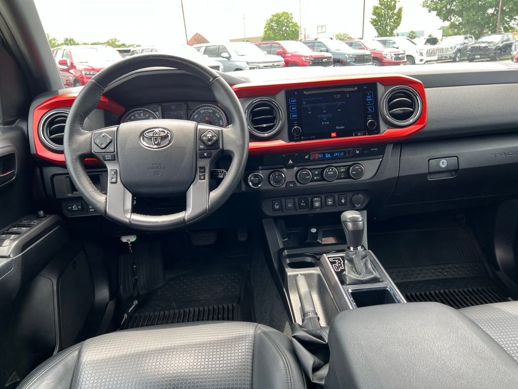 Used 2019 Gray Toyota SR image 12