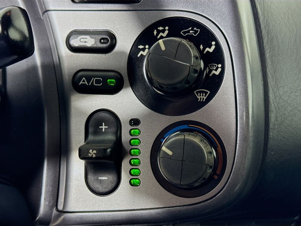 Used 2003 Silver Honda Base image 17