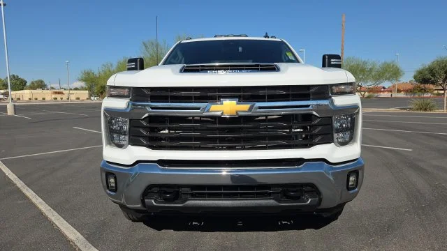Used 2024 White Chevrolet LT image 3