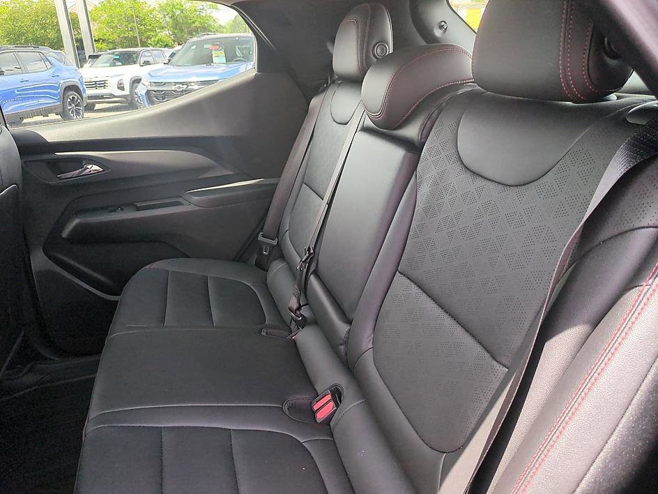 2027 Chevrolet Bolt RS - Photo 25