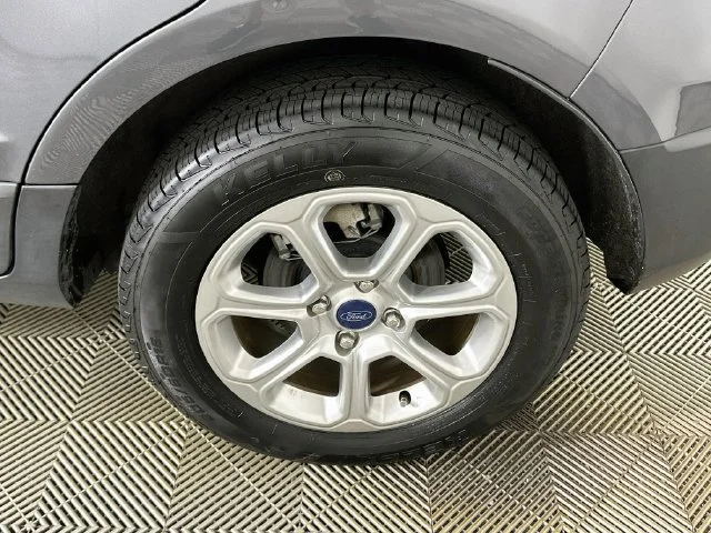 Used 2020 Blue Ford SE image 20