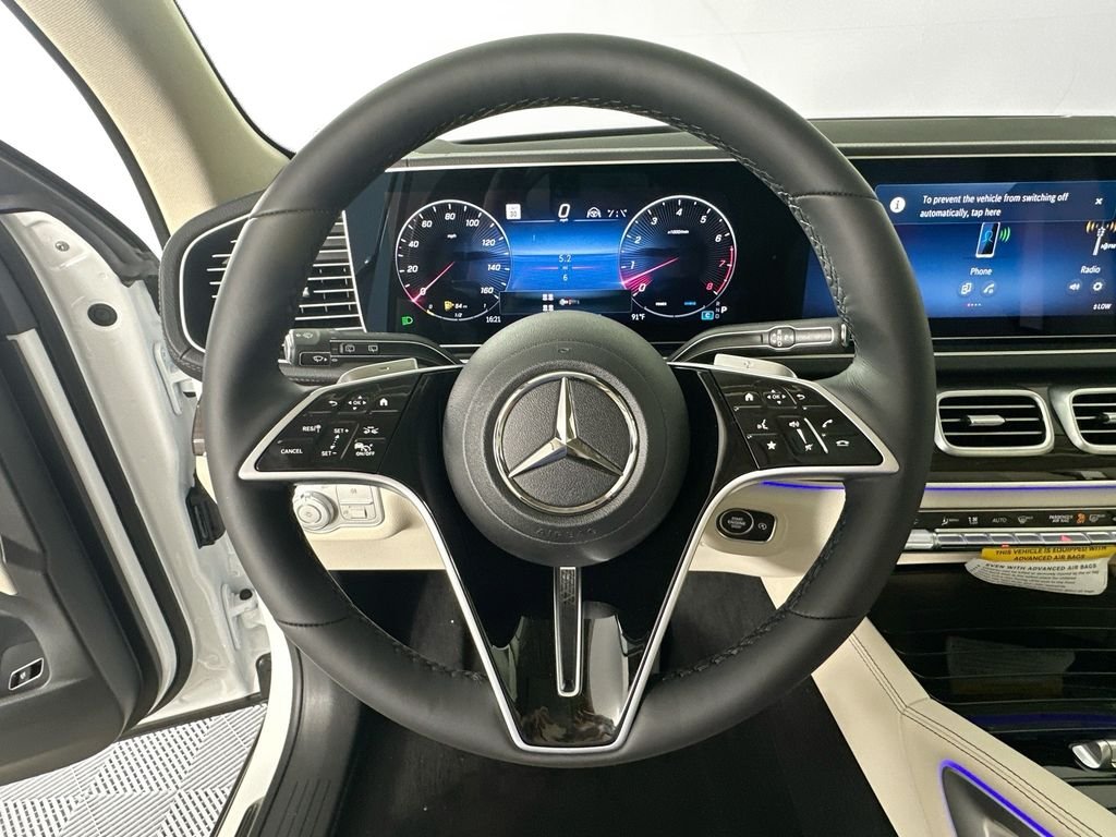 New 2026 MANUFAKTUR Moonlight White Metallic Mercedes-Benz GLS 450 image 11