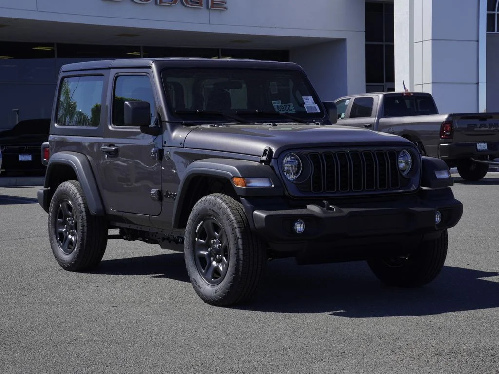 New 2026 Granite Crystal Metallic Clear-Coat Exterior Paint Jeep Sport image 2